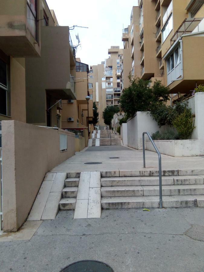 A Small Apartment For A Great Vacation "Ludi" Spalato Esterno foto